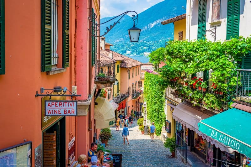 People walking  on the street of Bellagio