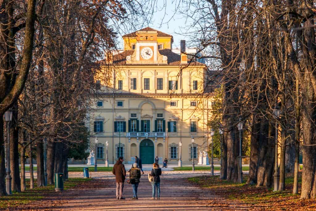  Park Ducale with Reggia Palace, parma, Italy