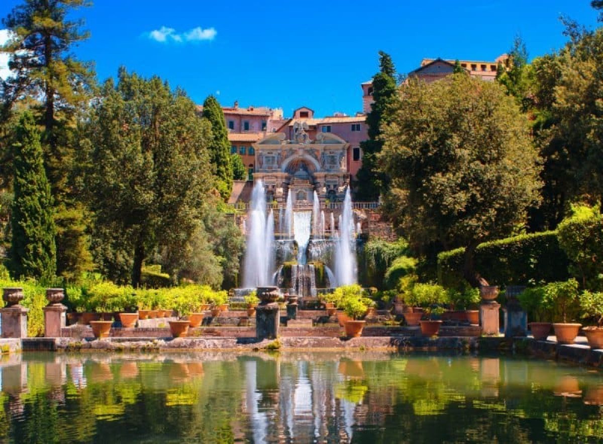 Villa d’Este hillside Italian Renaissance garden and fountain