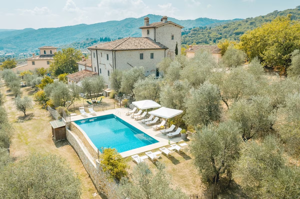 7 Best Villas in Florence: A Curated Guide for Luxury Stays