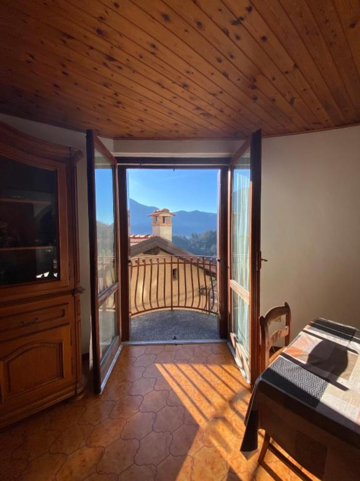 Casa di Borgo Vista Lago in Italy with Sunset View