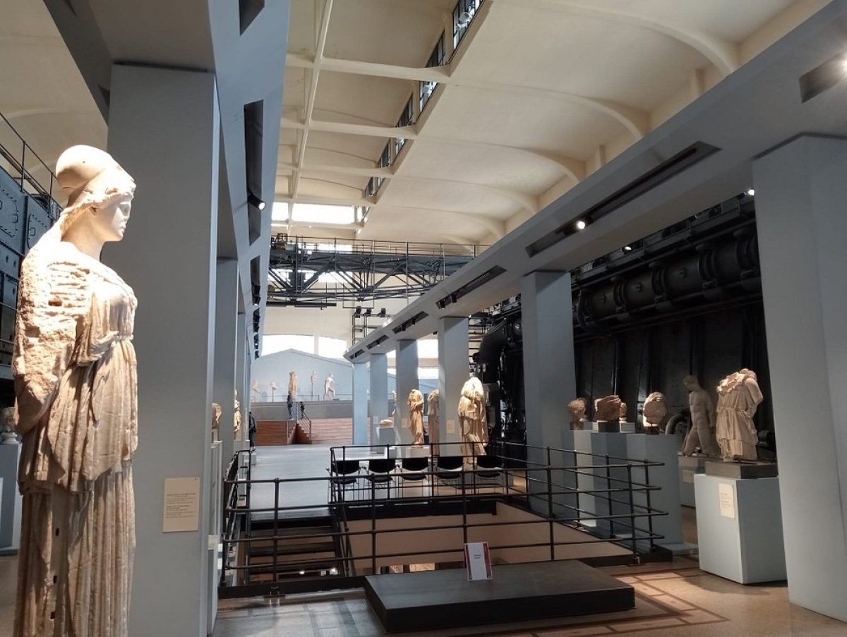 Statues and exhibits in Centrale Montemartini, Rome