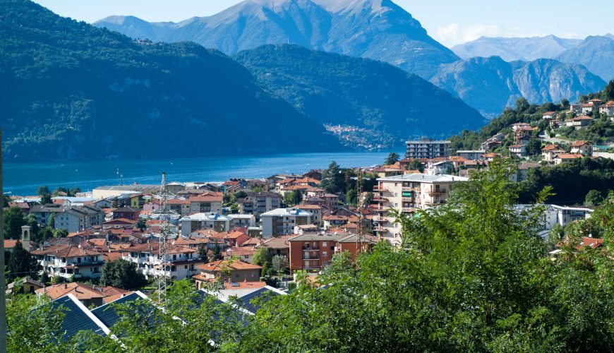 Houses, apartments, and Lake Como View in Italy