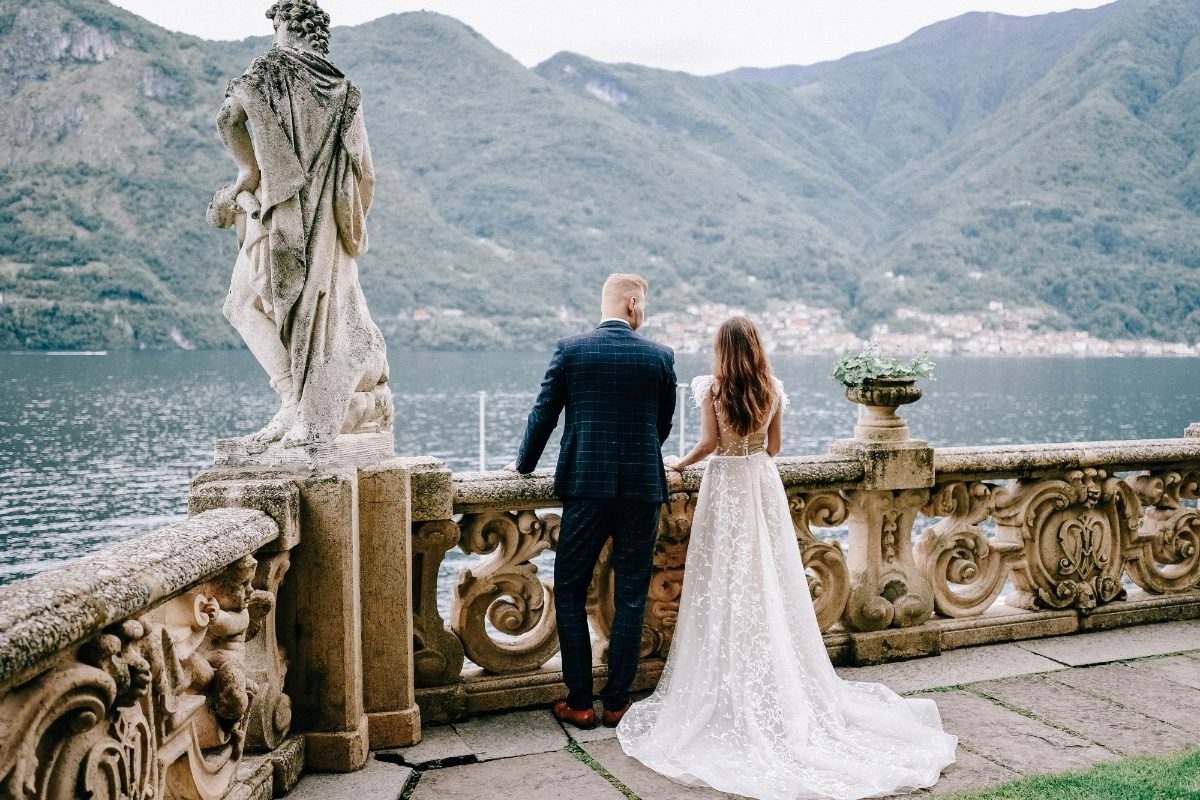 Bride and groom's wedding photography at Lake Como, Italy