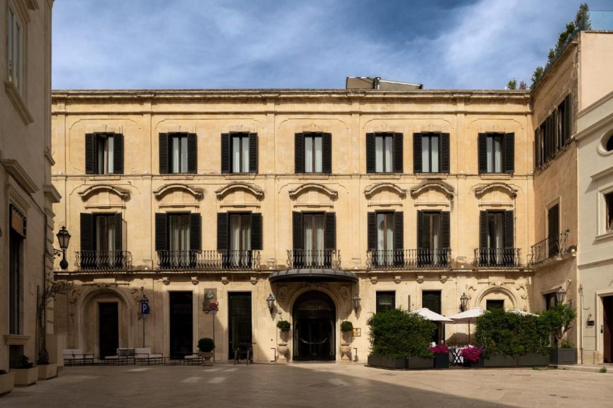 Patria Palace Lecce Hotel building exterior