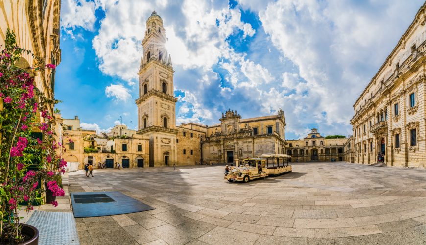 Panoramic view of the Piazza del Duomo and Cathedral of Lecce in Lecce, Puglia, Italy