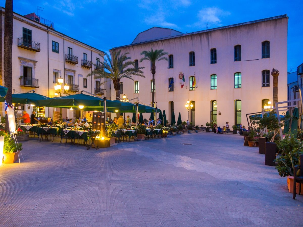 Restaurants at the Piazza del Duomo in Cefalù, Palermo Province, Sicily, Italy