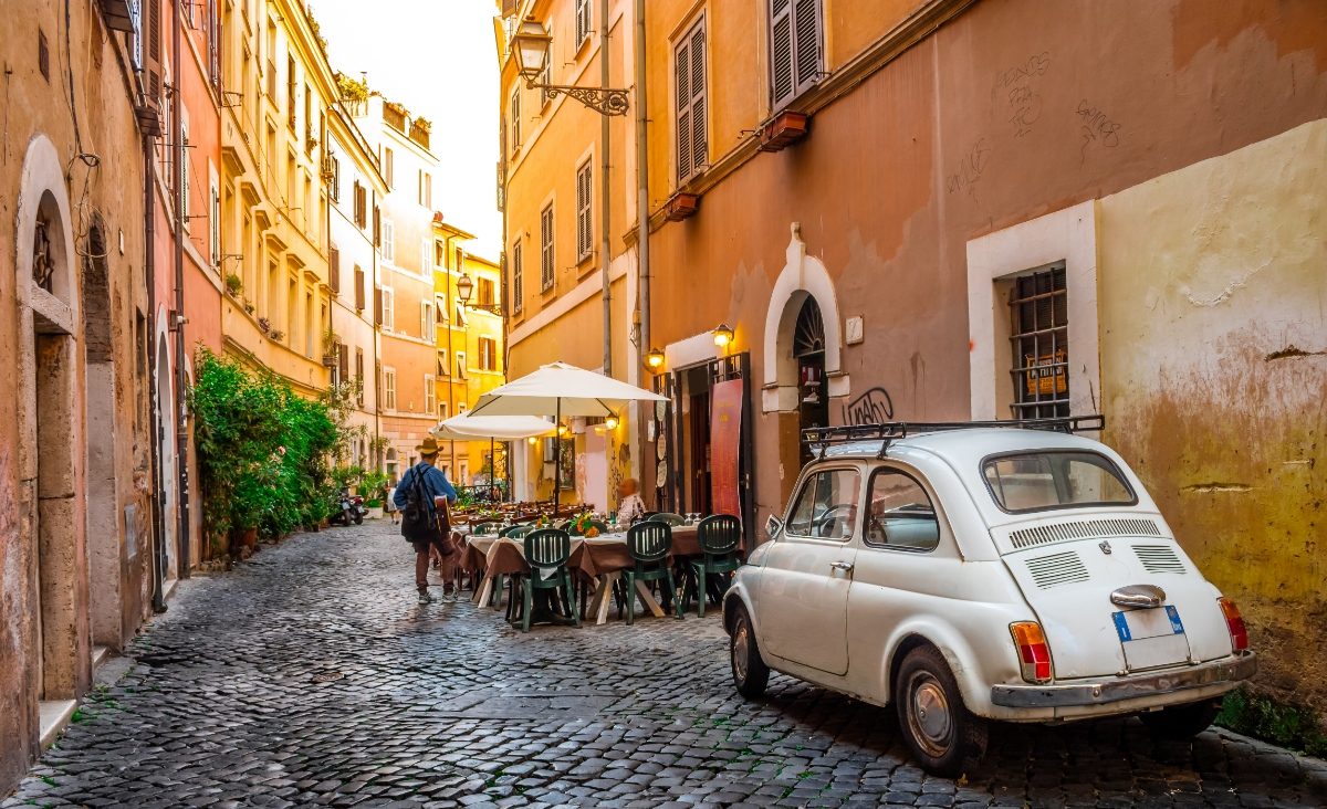 Restaurant with alfresco dining at the streets of Trastevere in Rome, Italy