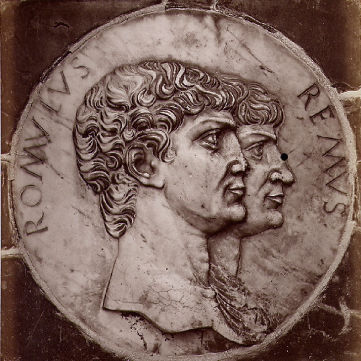 Image of Romulus and Remus on a Medallion 