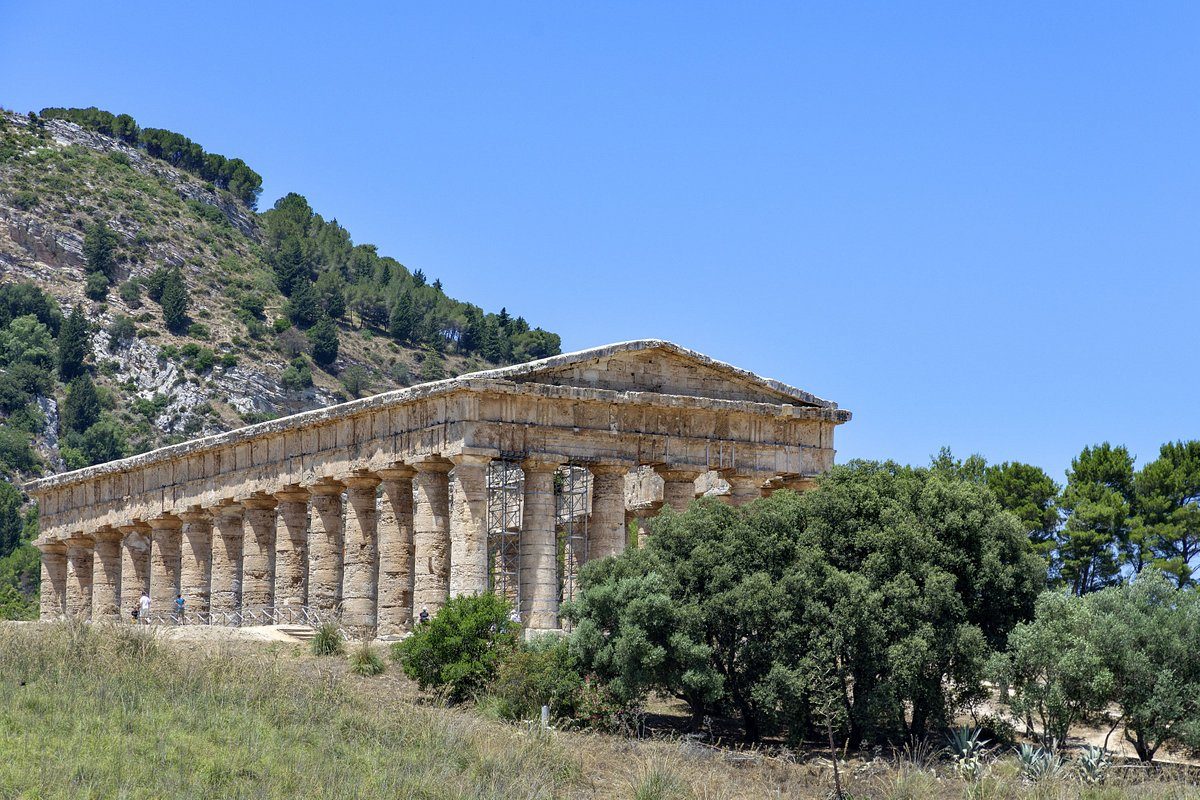 Tempio di Segesta Historical landmark in Italy
