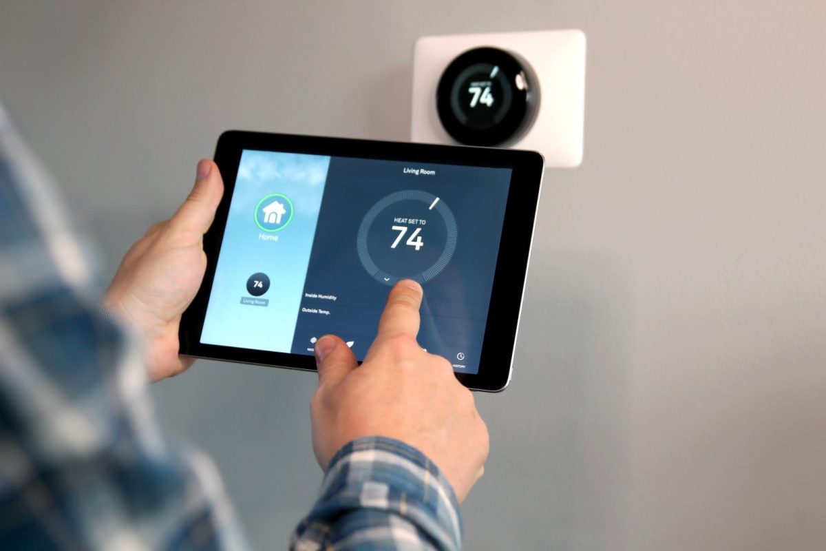 Adjusting room temperature using a tablet connected to a thermostat  